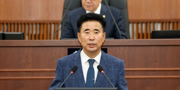 오산시의회 성길용 부의장 “가장동 옹벽 붕괴, 전면 교량 재시공·임시우회도로 즉각 추진해야”
