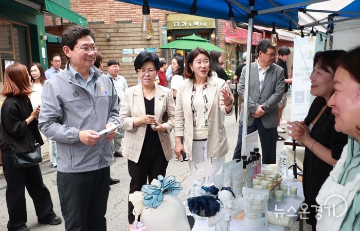 이상일 시장은 21일 '제1회 BOCA 커피 페스타'에 참석해 시민, 상인들과 소통했다