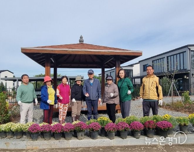 현덕면 행정복지센터, 행복정원 4개소 생활 원예 실시