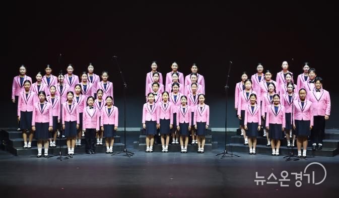 안성시 시립소년소녀합창단, 국내외 무대서 빛난 2025년…공연·수상 성과 '눈길'
