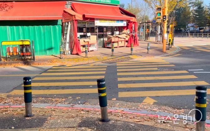 바닥형 보행신호등 점검사진_신호불일치