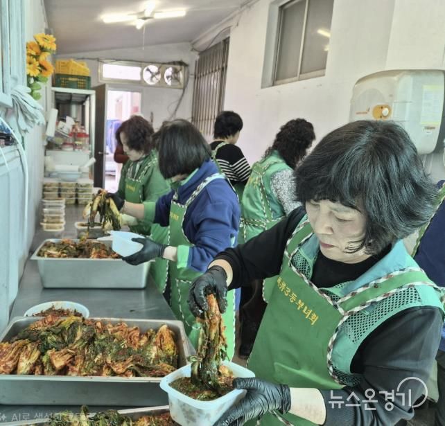 수원시 권선구 세류3동 새마을부녀회, 어르신을 위한 ‘봄을 담은 반찬 나눔’