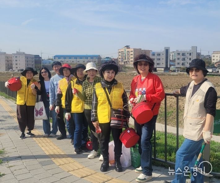 평택시, 오성 마을정원사들의 정원 가꾸기 열기